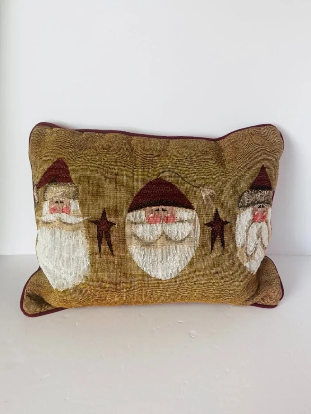 Fiddlestix Tapestry Christmas Primitive Santa 16x12